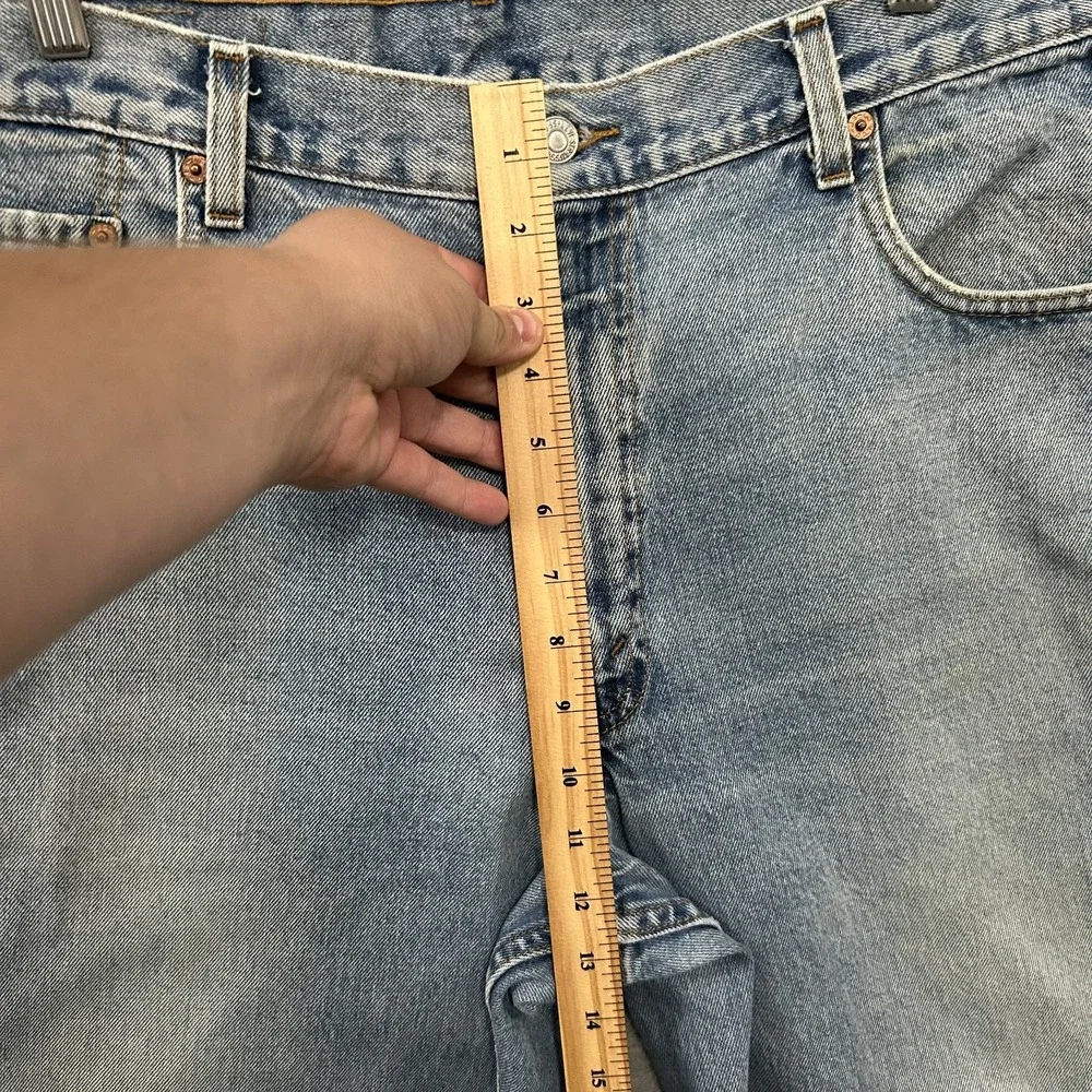 Vintage Levis Jeans Mens 36x30 Blue Denim 560 Loose Fit Light Wash American
